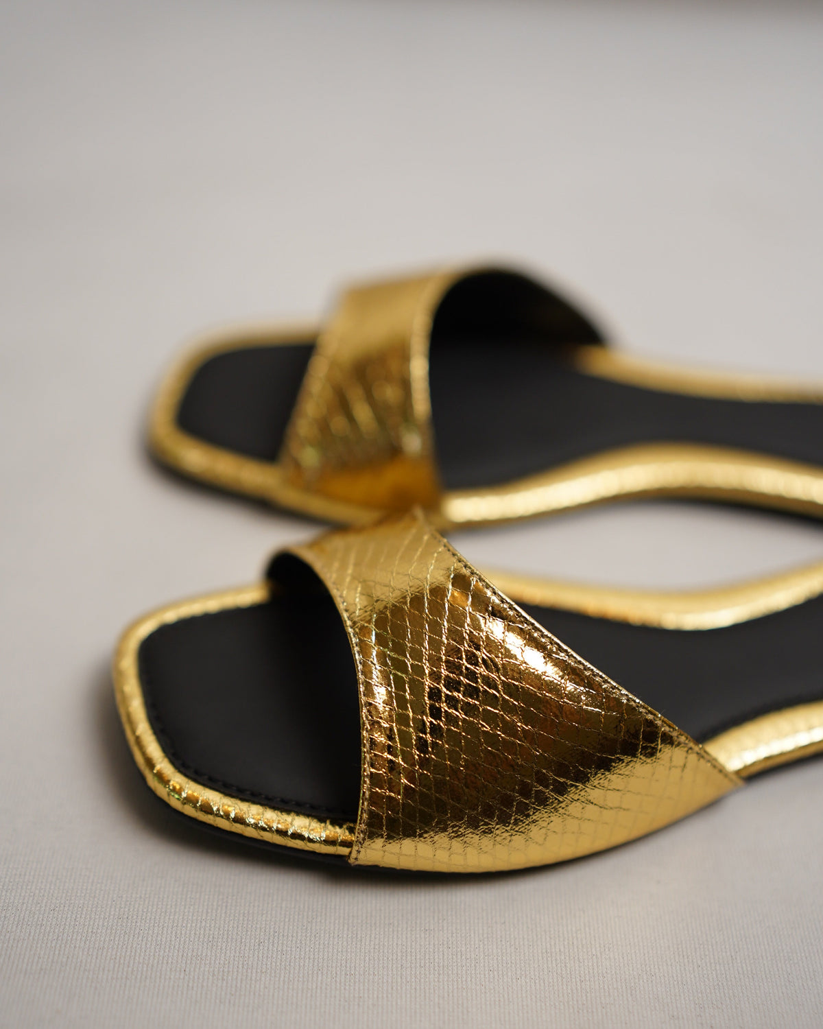 AURA β GOLD