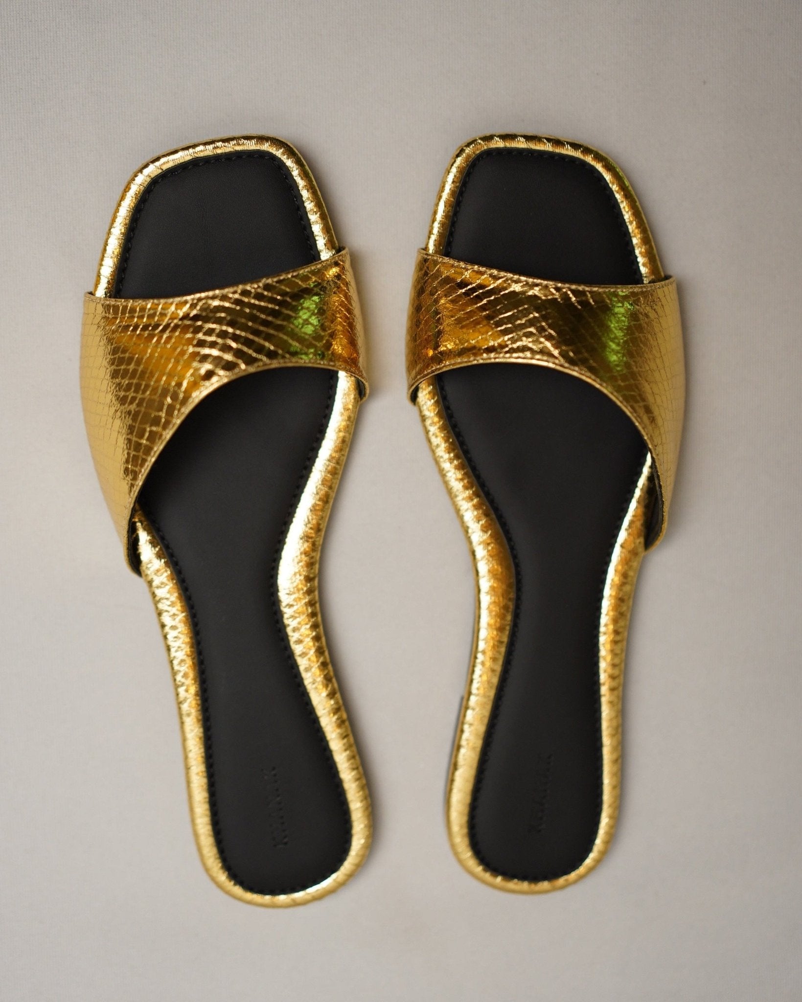 AURA – GOLD -