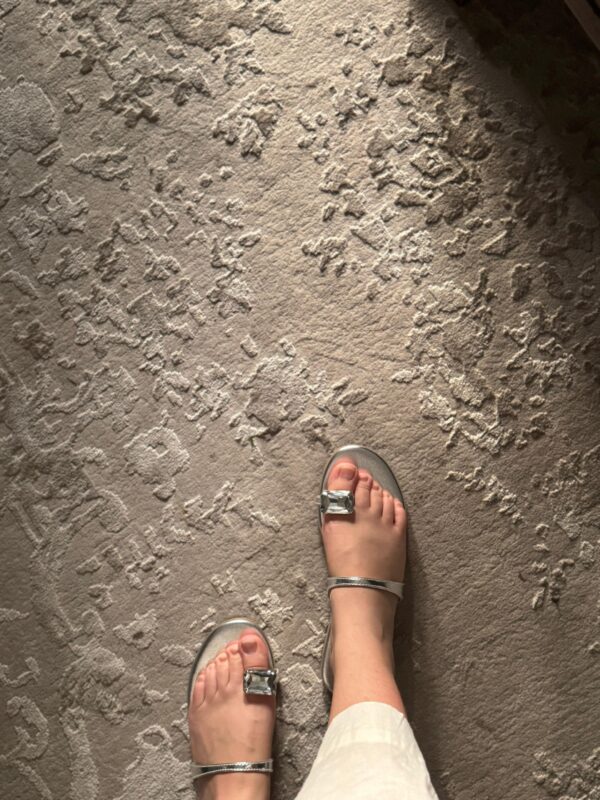 crystal-toe-ring-sandals