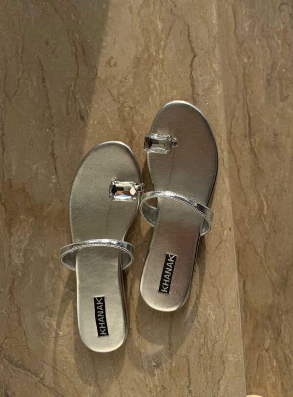 crystal-toe-ring-sandals