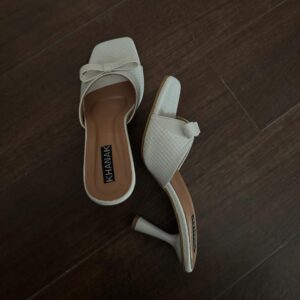 Peep-toe Bow Heels