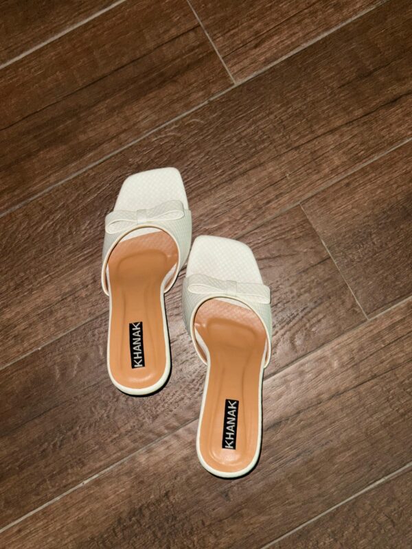 Peep-toe Bow Heels